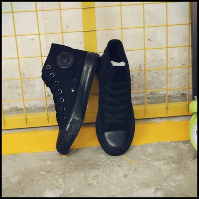 秋季男士低幫帆布鞋 時(shí)尚與舒適的完美結(jié)合